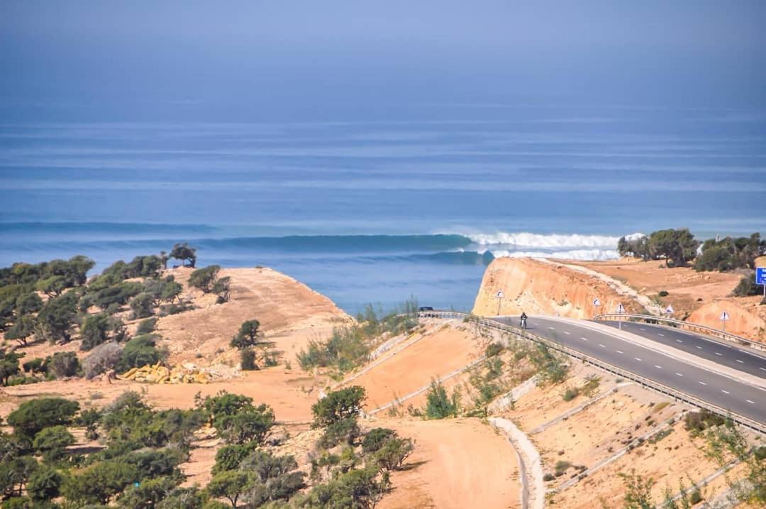 Отель Manzili Surfhouse Tamraght Экстерьер фото